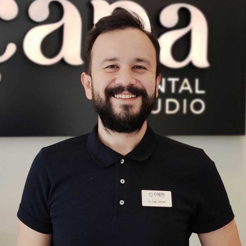 Dr. Dt. Çağrı Akçay profil fotoğrafı